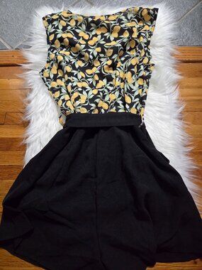 Emery Rose Lemon Print Romper